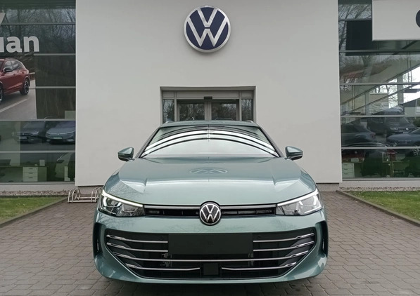 Volkswagen Passat cena 206900 przebieg: 10, rok produkcji 2024 z Resko małe 326